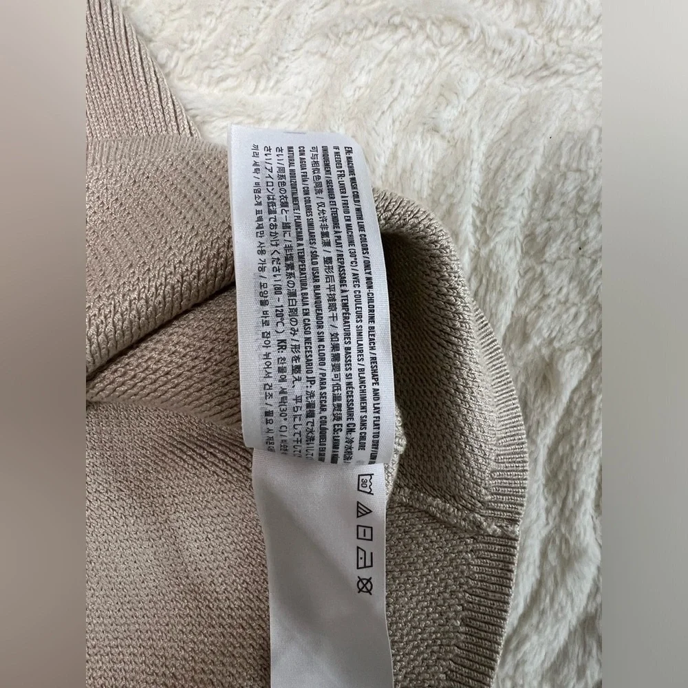 NWT Abercrombie & Fitch Ribbed Knit Mini Skirt Beige Size Small